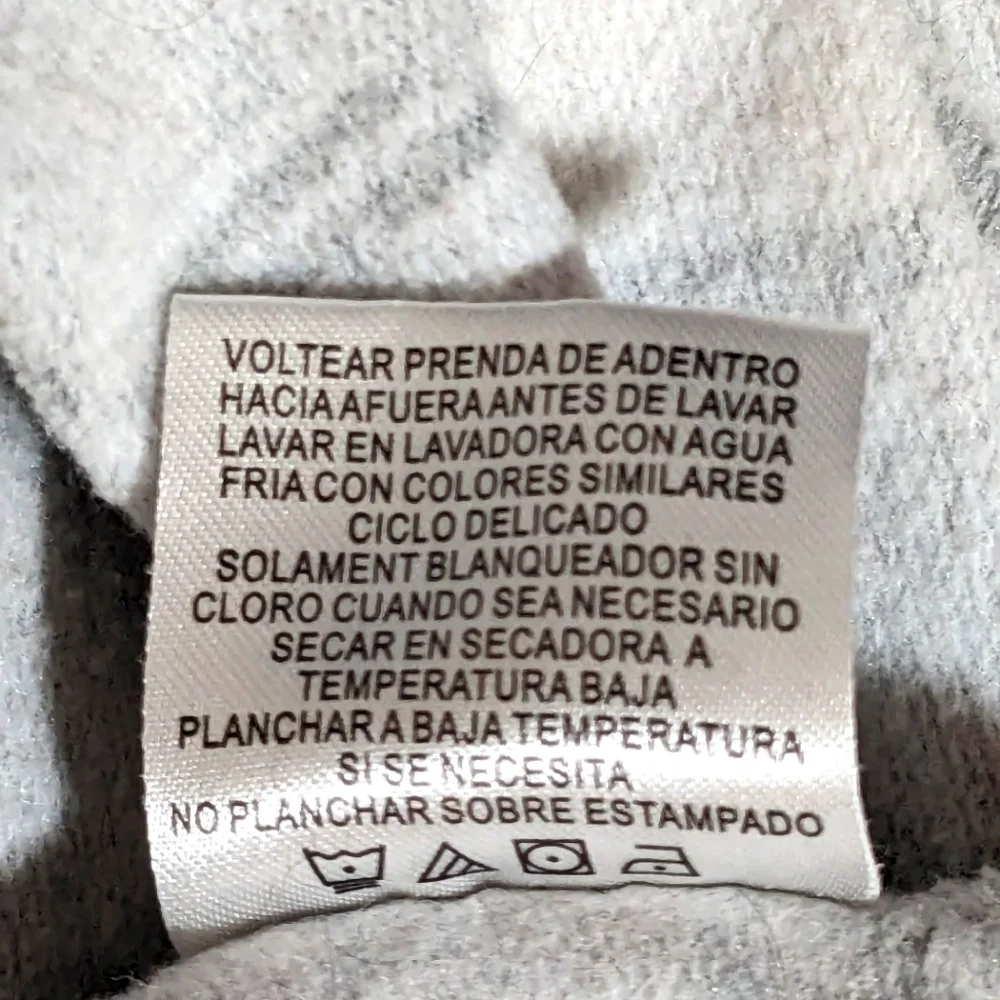 Marilyn Monroe Signature Cotton Blend Sweatshirt Size Large (11-13) - Picture 5 of 7